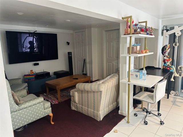 224 Park Avenue, Roosevelt, NY 11575