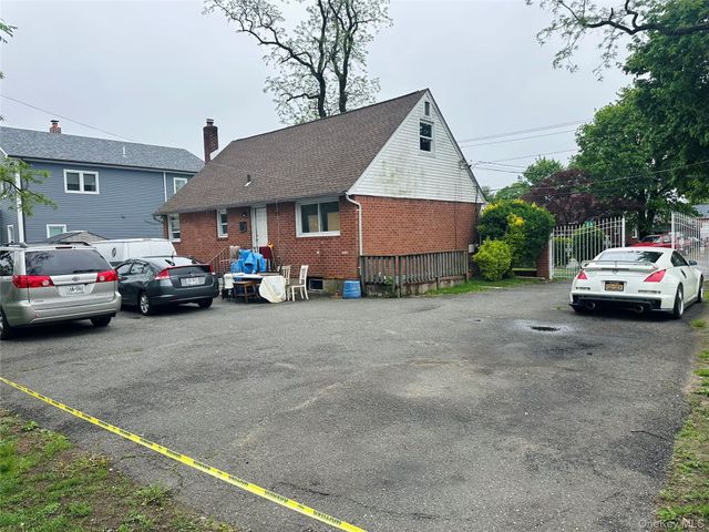 224 Park Avenue, Roosevelt, NY 11575