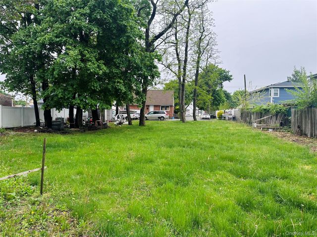 224 Park Avenue, Roosevelt, NY 11575