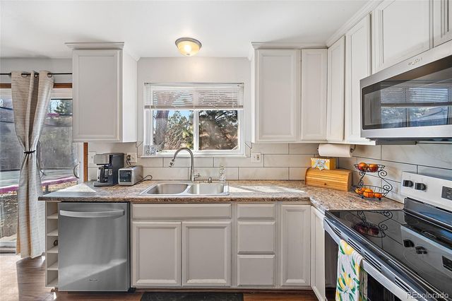 3175 Deliverance Drive, Colorado Springs, CO 80918