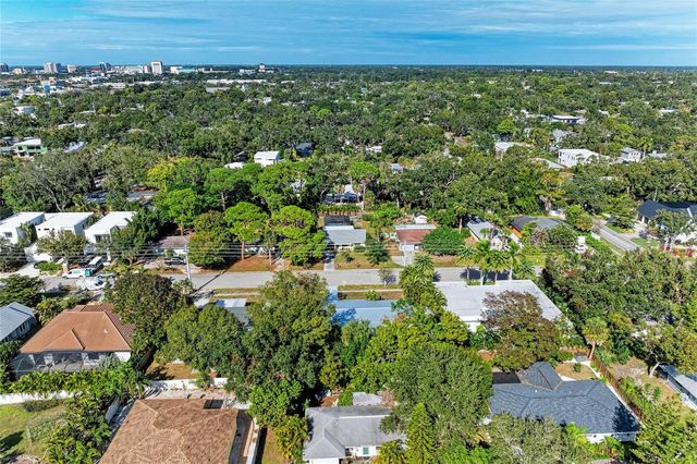 2349 HYDE PARK STREET, Sarasota, FL 34239