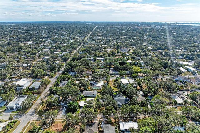 2349 HYDE PARK STREET, Sarasota, FL 34239