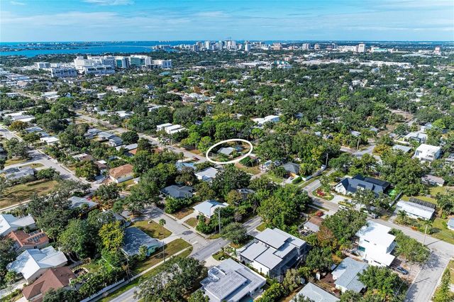 2349 HYDE PARK STREET, Sarasota, FL 34239