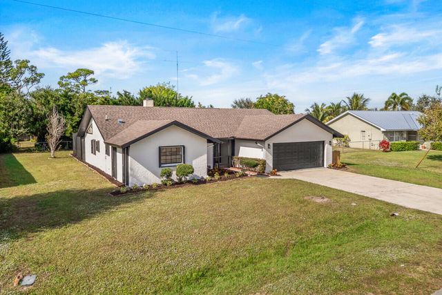 5310 Echo Pines Circle E, Fort Pierce, FL 34951
