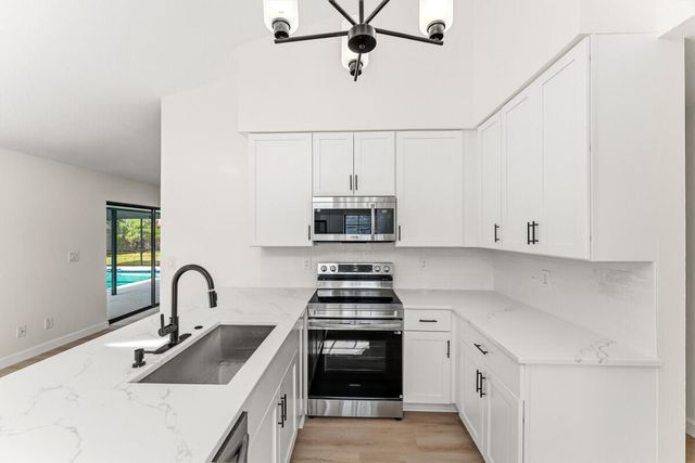 5310 Echo Pines Circle E, Fort Pierce, FL 34951