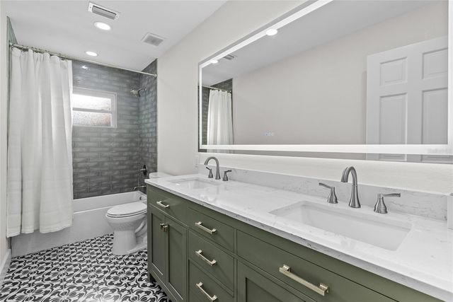 13355 PARK BOULEVARD, Seminole, FL 33776