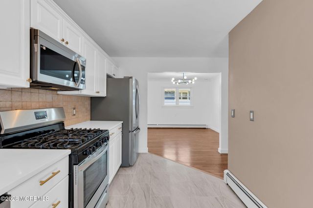 76 Mount Fairweather Lane, Toms River, NJ 08753