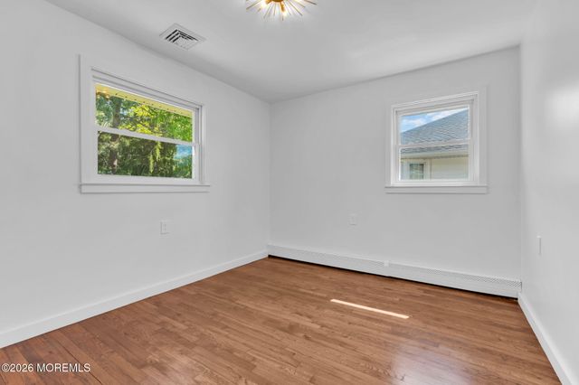 76 Mount Fairweather Lane, Toms River, NJ 08753