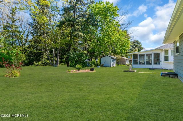 76 Mount Fairweather Lane, Toms River, NJ 08753
