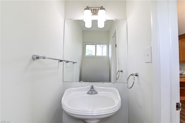 5800 Chippewa RD, Virginia Beach, VA 23462