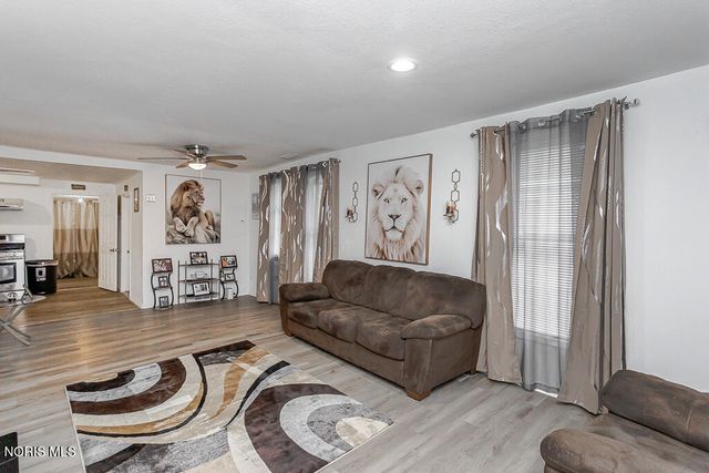 821 Elysian Avenue, Toledo, OH 43607