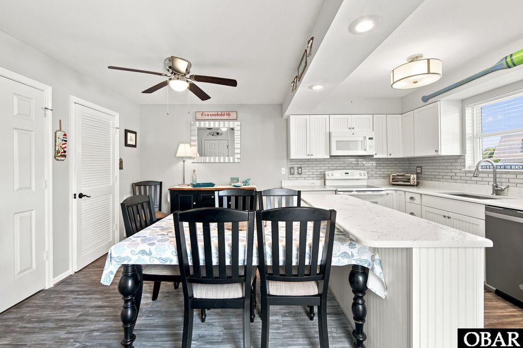 Image 14 of property listing at 1303 Swordfish Way Unit 1303, Kitty Hawk, NC 27949