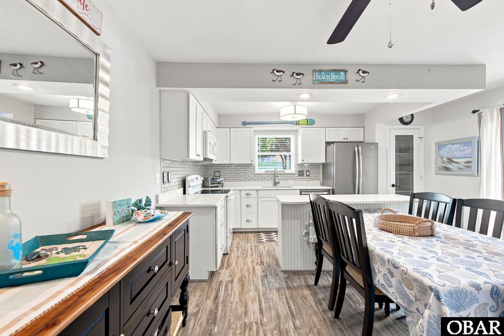 Image 15 of property listing at 1303 Swordfish Way Unit 1303, Kitty Hawk, NC 27949