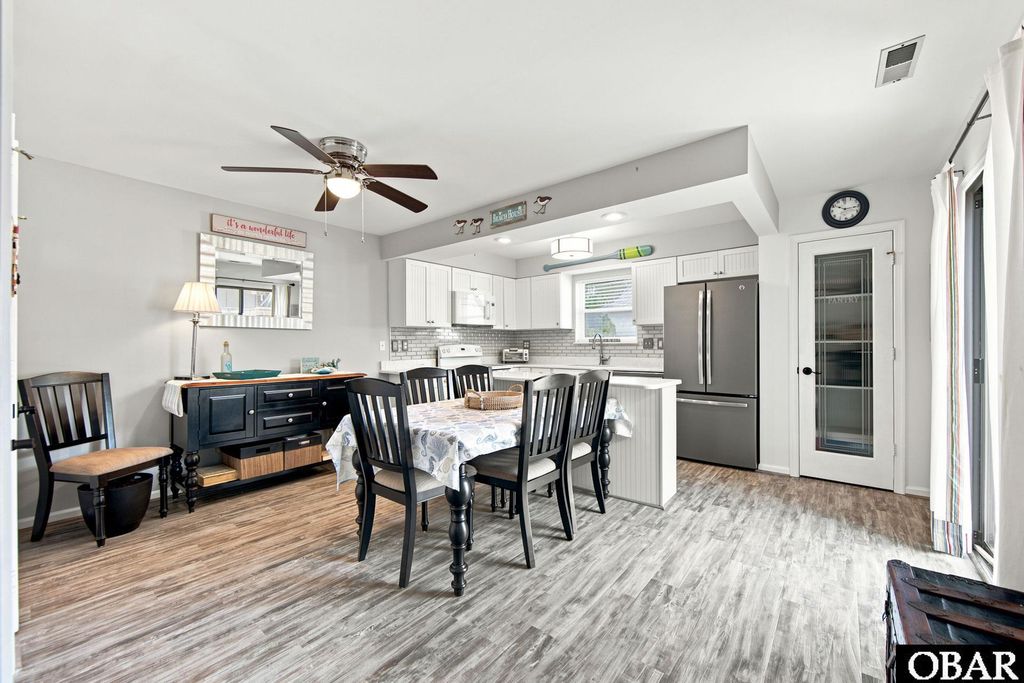 Image 6 of property listing at 1303 Swordfish Way Unit 1303, Kitty Hawk, NC 27949