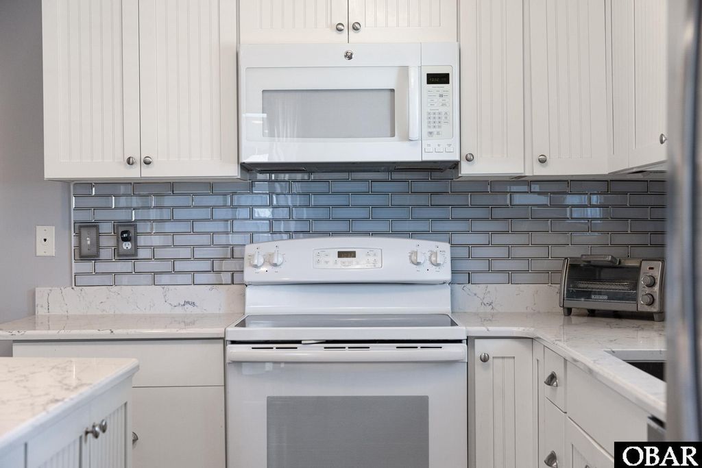 Image 10 of property listing at 1303 Swordfish Way Unit 1303, Kitty Hawk, NC 27949