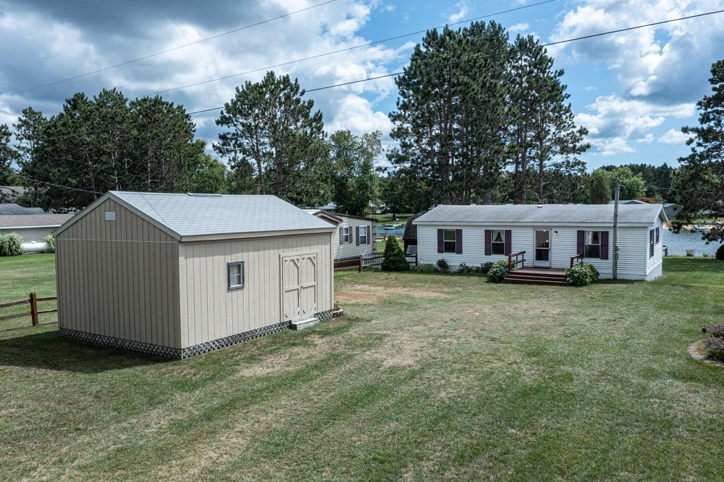 7901 W Village Road, Golden Twp, MI 49436