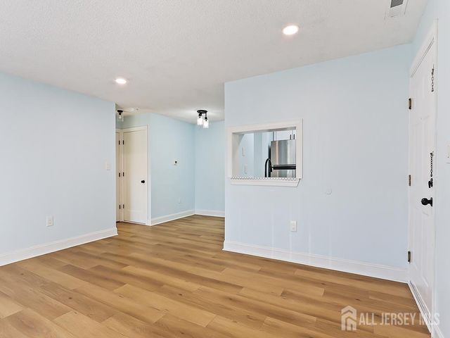 1913 ravens crest Drive, Plainsboro, NJ 08536