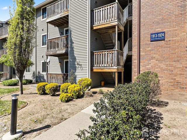1913 ravens crest Drive, Plainsboro, NJ 08536
