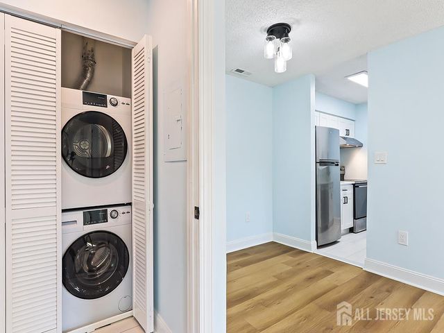 1913 ravens crest Drive, Plainsboro, NJ 08536