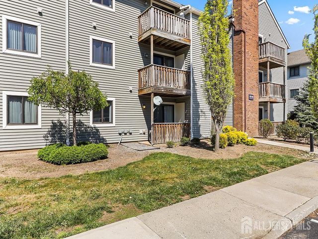 1913 ravens crest Drive, Plainsboro, NJ 08536
