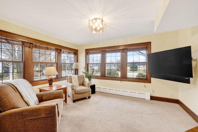 4002 Manitou Way, Madison, WI 53711