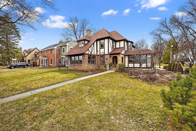 4002 Manitou Way, Madison, WI 53711