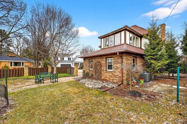 4002 Manitou Way, Madison, WI 53711