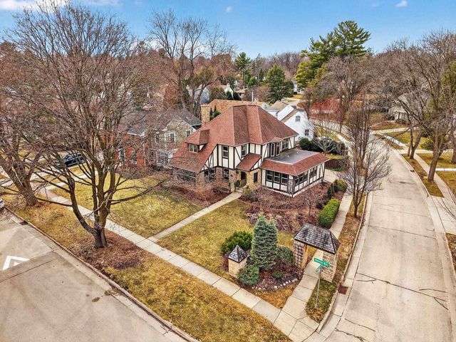 4002 Manitou Way, Madison, WI 53711