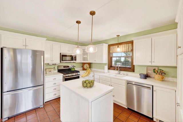 4002 Manitou Way, Madison, WI 53711