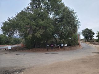 32 W Decker Canyon Road, Lake Elsinore, CA 92530