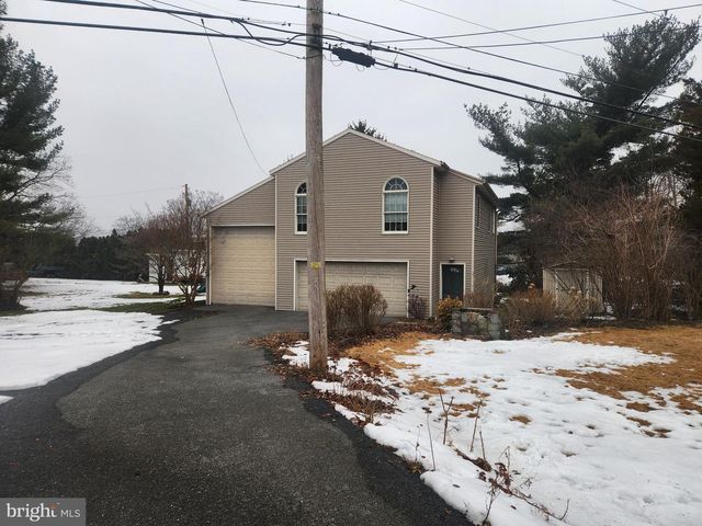 2707 KIMBERLY RD, Lancaster, PA 17603