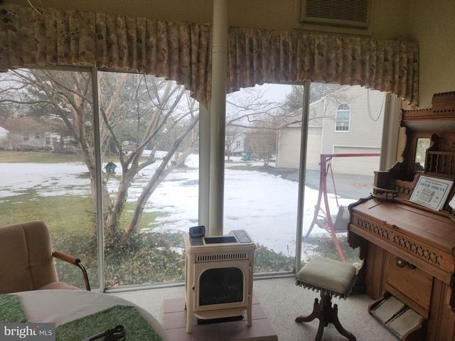 2707 KIMBERLY RD, Lancaster, PA 17603