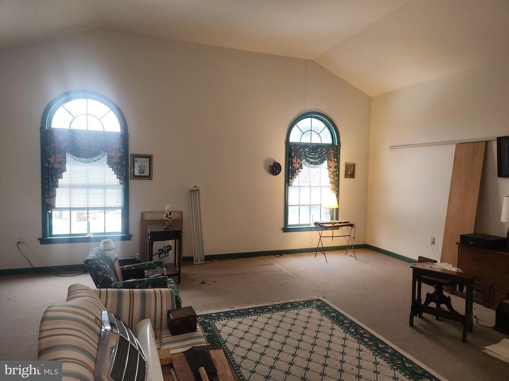 Image 11 of property listing at 2707 KIMBERLY RD, Lancaster, PA 17603