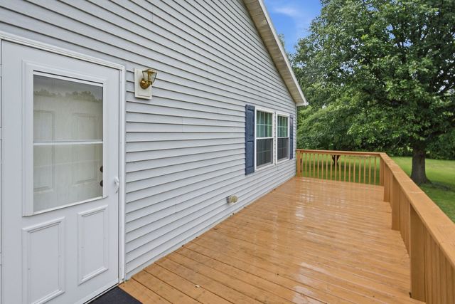 211 Bridge Street, Millington, IL 60537