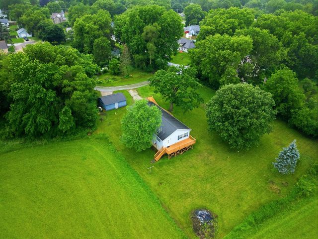 211 Bridge Street, Millington, IL 60537