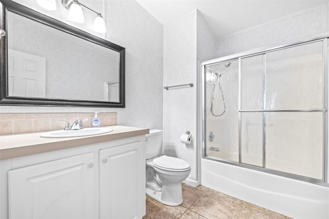 5453 WILLIAMSBURG LANE, Wildwood, FL 34785