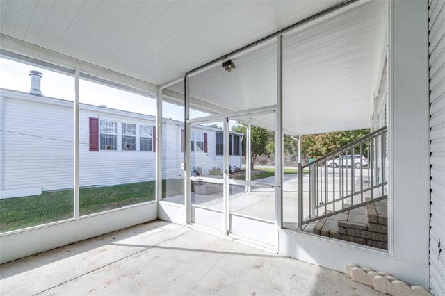 5453 WILLIAMSBURG LANE, Wildwood, FL 34785