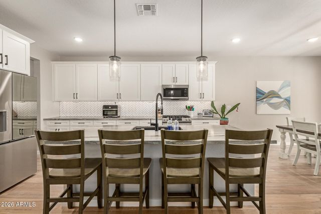 16863 W Maya Way, Surprise, AZ 85387