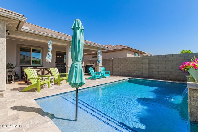 16863 W Maya Way, Surprise, AZ 85387