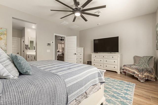 16863 W Maya Way, Surprise, AZ 85387