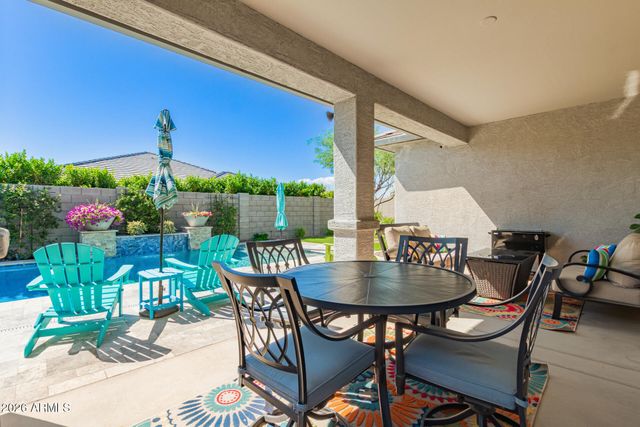 16863 W Maya Way, Surprise, AZ 85387