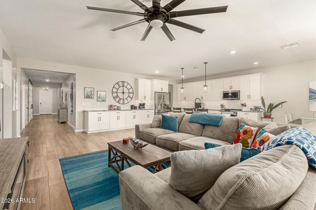 16863 W Maya Way, Surprise, AZ 85387