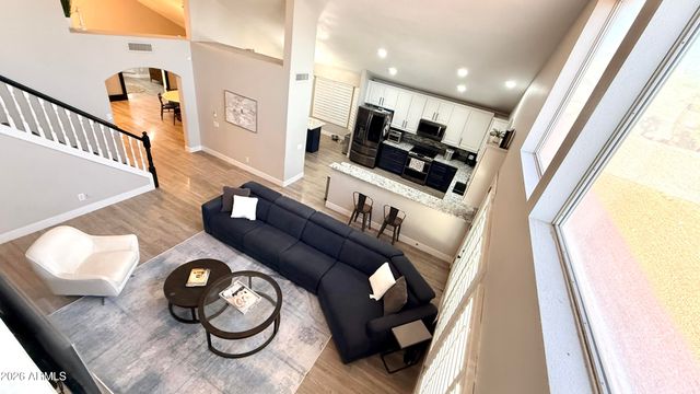3879 E AMBERWOOD Drive, Phoenix, AZ 85048