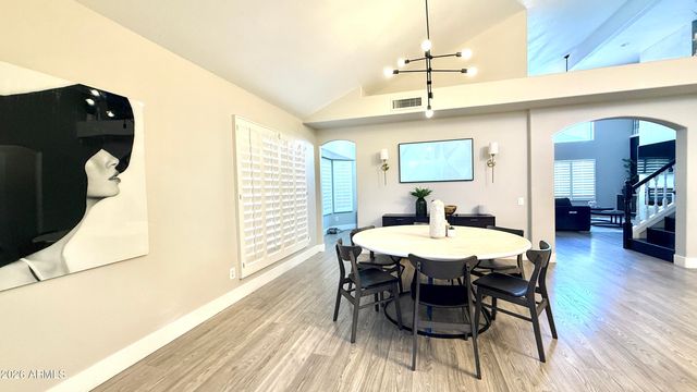 3879 E AMBERWOOD Drive, Phoenix, AZ 85048
