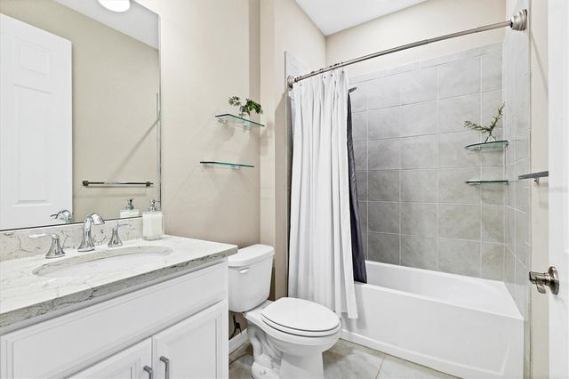 141 VINADIO BOULEVARD, Nokomis, FL 34275