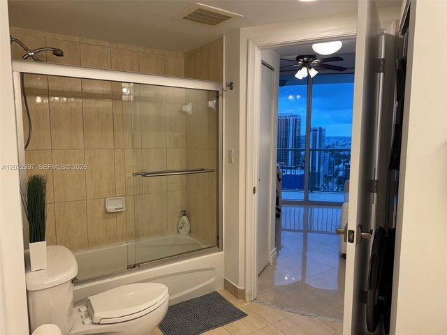 1750 N Bayshore Dr 3314, Miami, FL 33132
