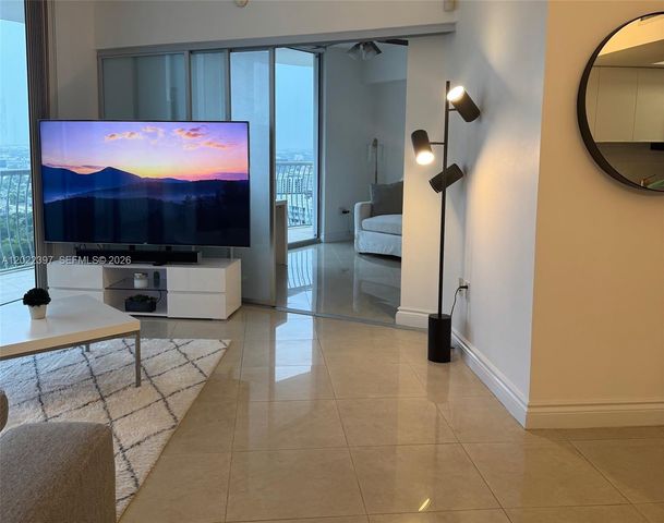 1750 N Bayshore Dr 3314, Miami, FL 33132
