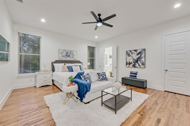 217 W Yarmouth Street, Dallas, TX 75208