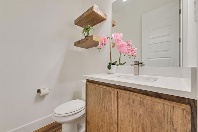 217 W Yarmouth Street, Dallas, TX 75208