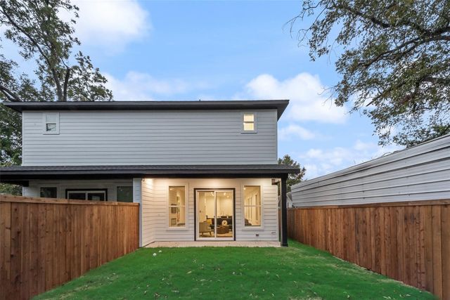 217 W Yarmouth Street, Dallas, TX 75208